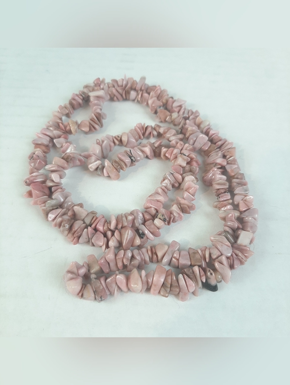 Vintage 17” Rhodochrosite Gemstone Chip Necklace